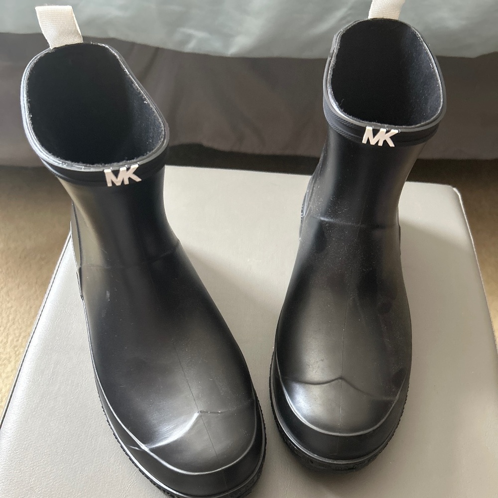 Rain boots